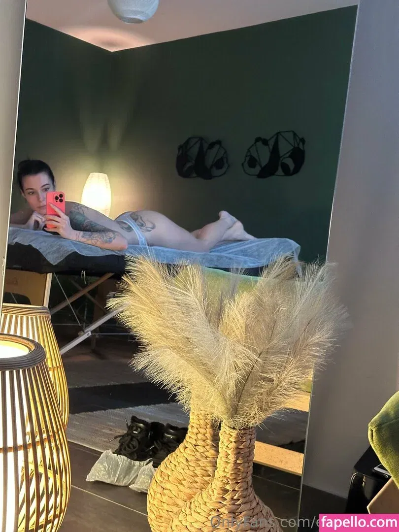 ella_malina / ellammalina Onlyfans Photo Gallery 