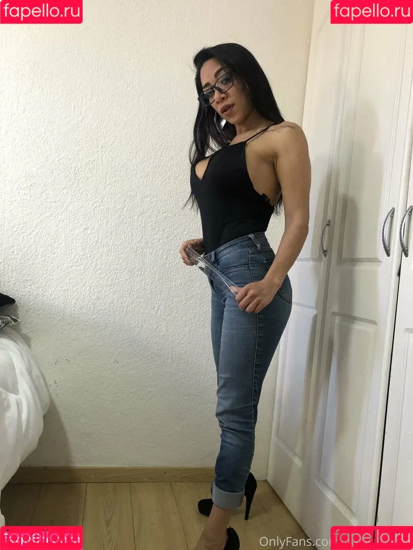 nena_latina Onlyfans Photo Gallery 