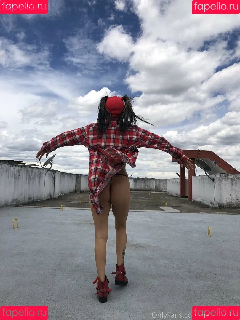 nena_latina Onlyfans Photo Gallery 