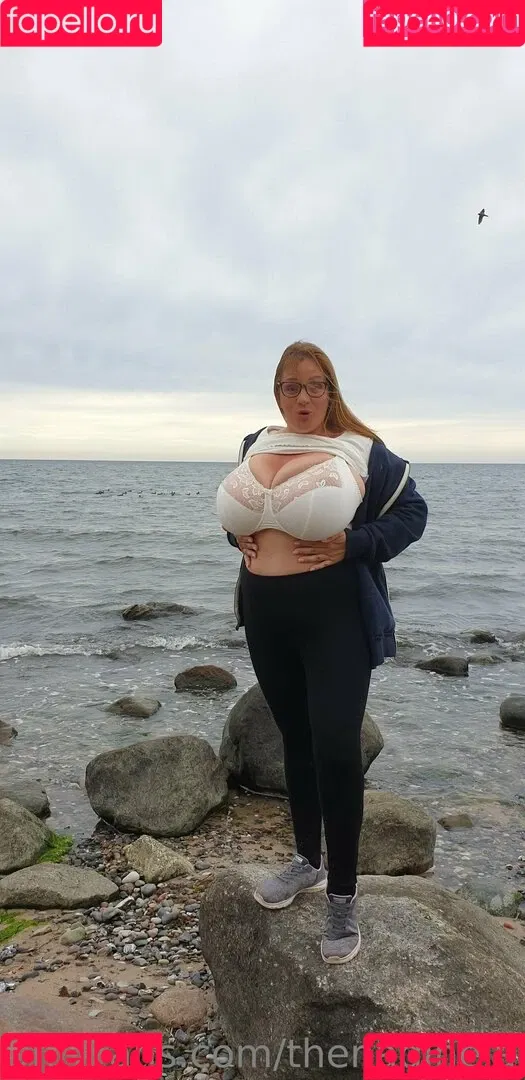 nadinejansenofficial / thenadinejansen Onlyfans Photo Gallery 