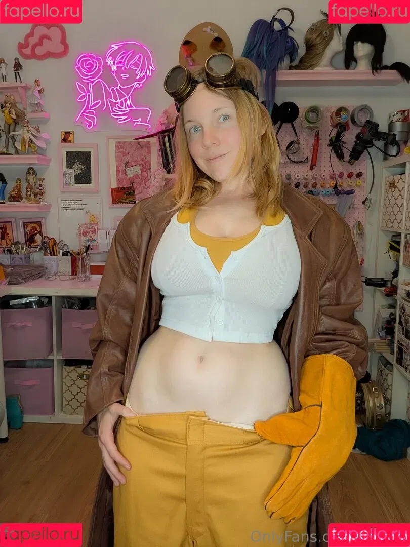 katiesimrell / simrell Onlyfans Photo Gallery 