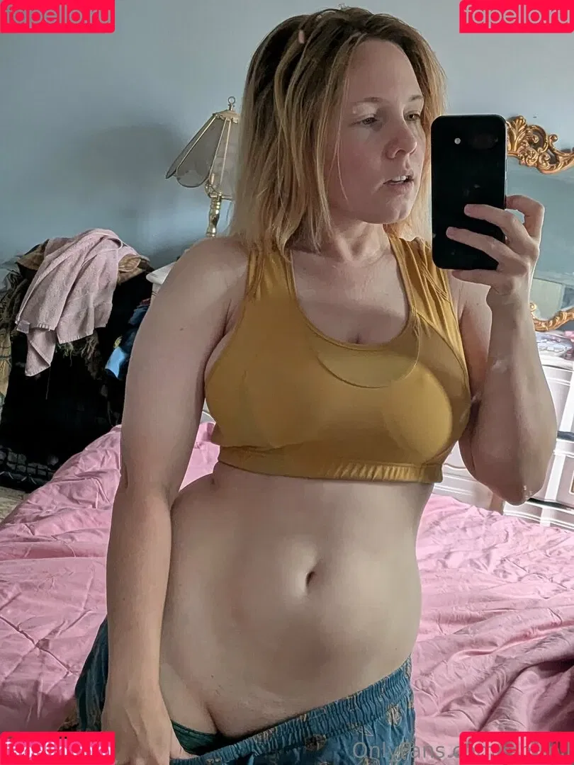 katiesimrell / simrell Onlyfans Photo Gallery 
