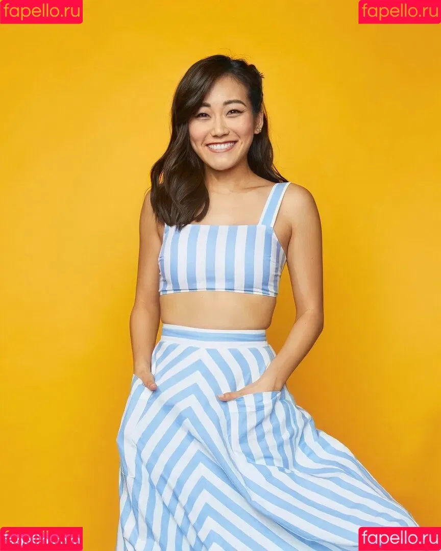 Karen Fukuhara / Kimiko / karenfukuhara Onlyfans Photo Gallery 