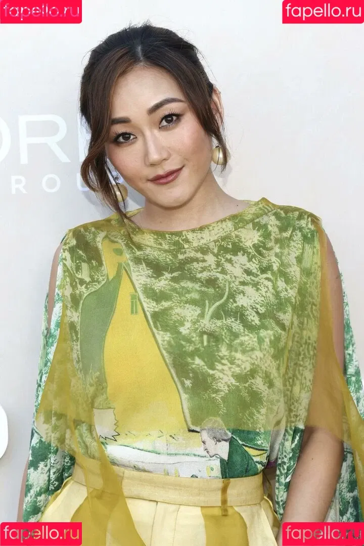Karen Fukuhara / Kimiko / karenfukuhara Onlyfans Photo Gallery 