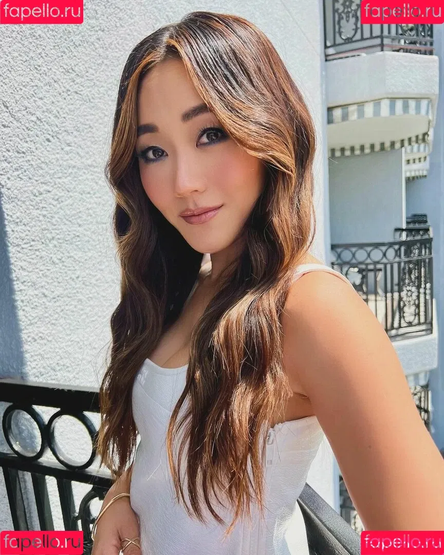 Karen Fukuhara / Kimiko / karenfukuhara Onlyfans Photo Gallery 