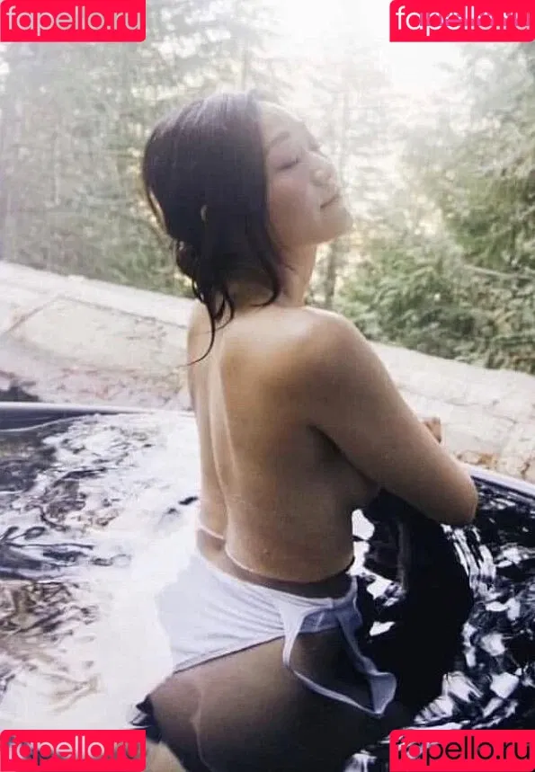 Karen Fukuhara / Kimiko / karenfukuhara Onlyfans Photo Gallery 