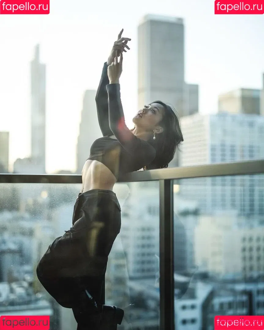 Karen Fukuhara / Kimiko / karenfukuhara Onlyfans Photo Gallery 