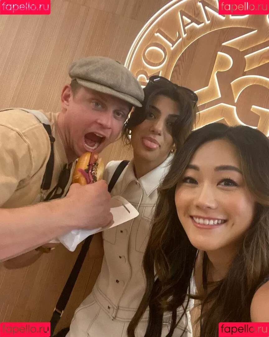 Karen Fukuhara / Kimiko / karenfukuhara Onlyfans Photo Gallery 