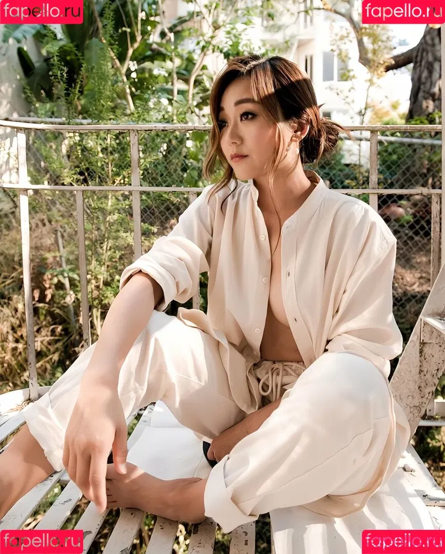 Karen Fukuhara / Kimiko / karenfukuhara Onlyfans Photo Gallery 