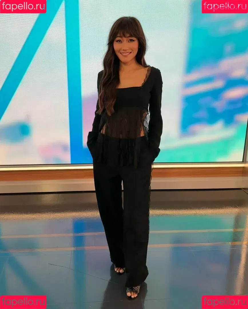 Karen Fukuhara / Kimiko / karenfukuhara Onlyfans Photo Gallery 