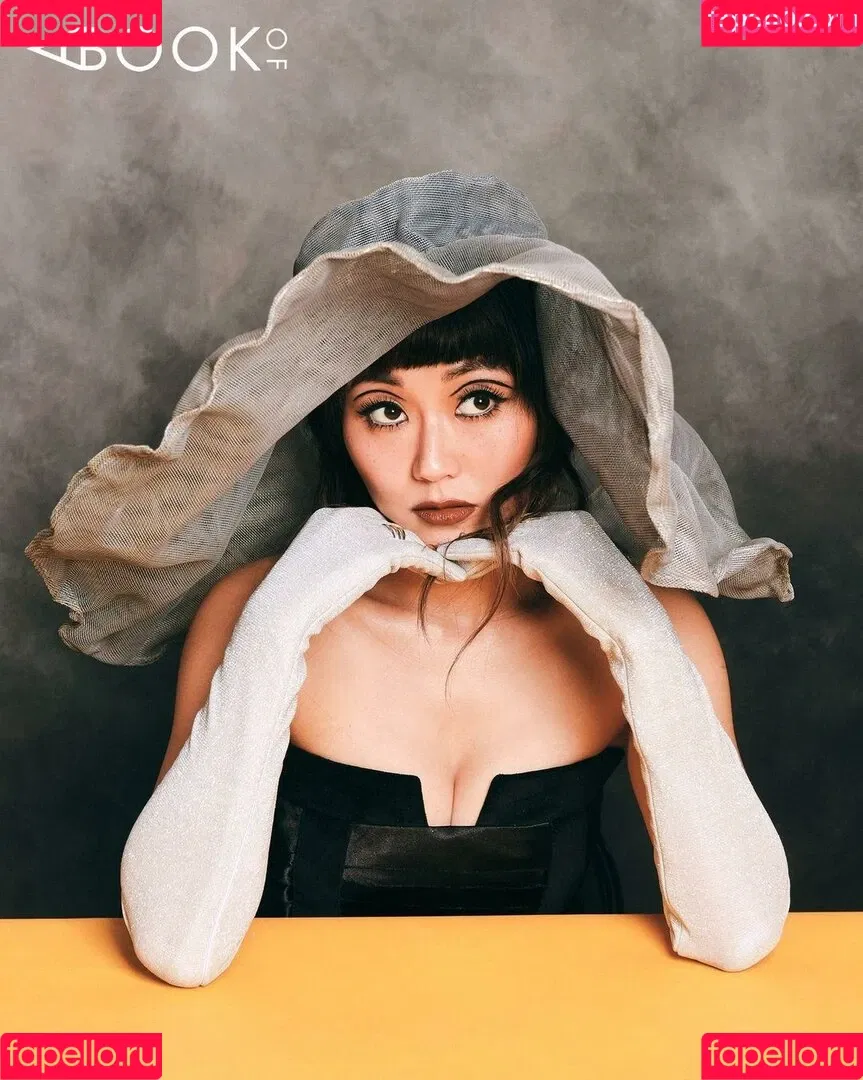 Karen Fukuhara / Kimiko / karenfukuhara Onlyfans Photo Gallery 