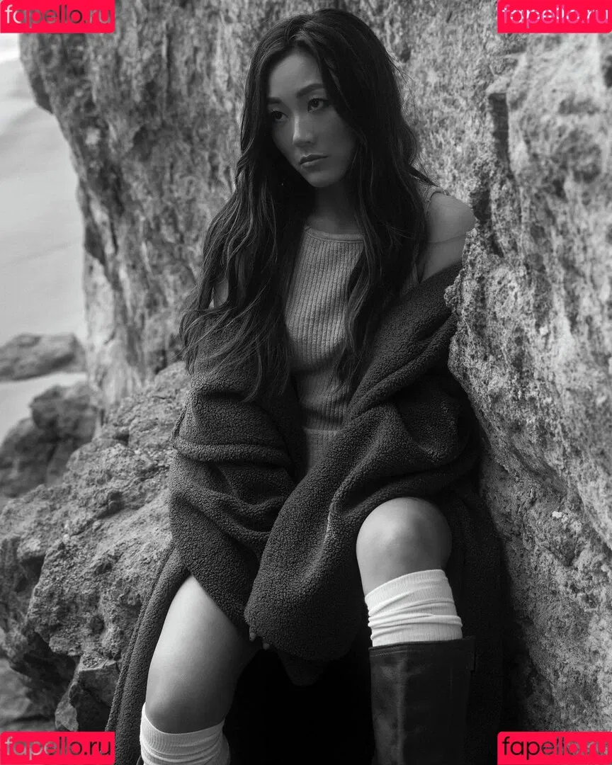 Karen Fukuhara / Kimiko / karenfukuhara Onlyfans Photo Gallery 