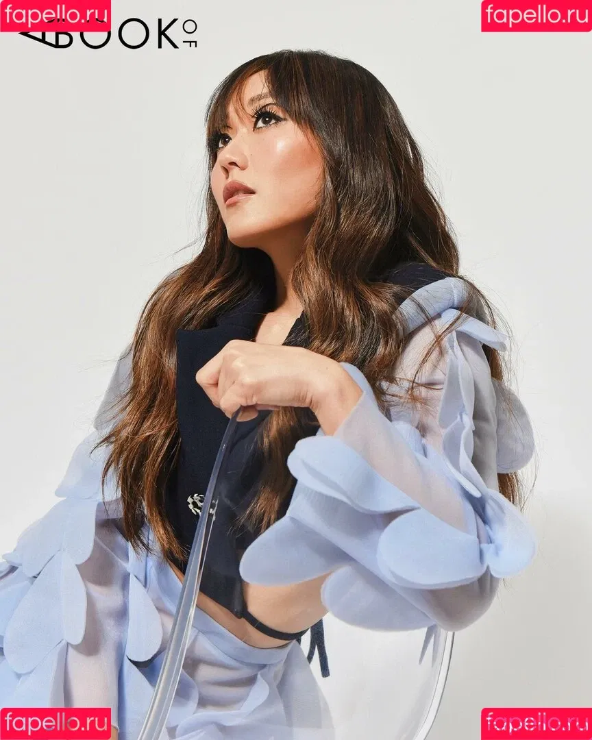 Karen Fukuhara / Kimiko / karenfukuhara Onlyfans Photo Gallery 