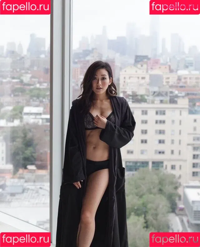 Karen Fukuhara / Kimiko / karenfukuhara Onlyfans Photo Gallery 