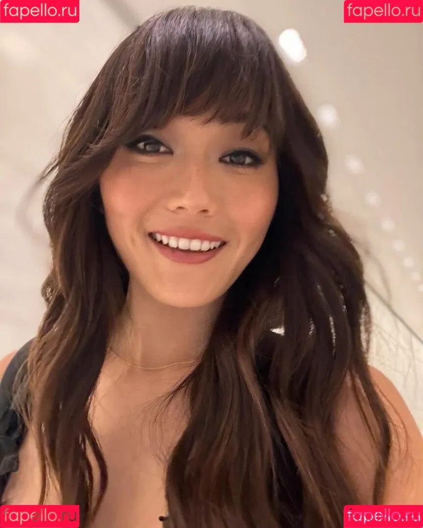 Karen Fukuhara / Kimiko / karenfukuhara Onlyfans Photo Gallery 