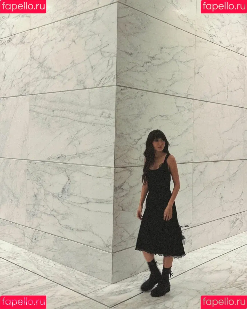 Karen Fukuhara / Kimiko / karenfukuhara Onlyfans Photo Gallery 