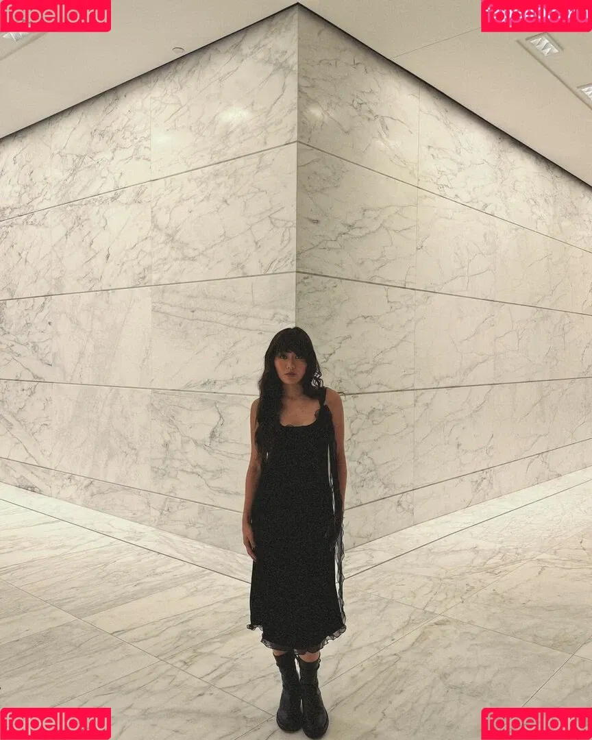Karen Fukuhara / Kimiko / karenfukuhara Onlyfans Photo Gallery 