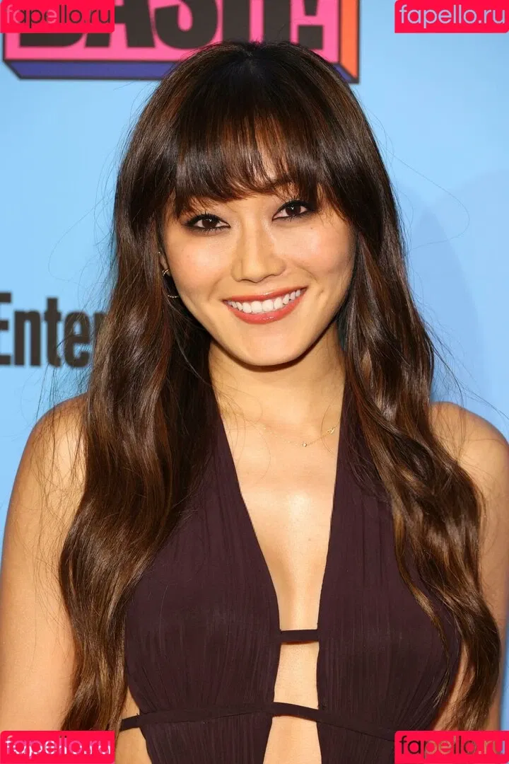 Karen Fukuhara / Kimiko / karenfukuhara Onlyfans Photo Gallery 
