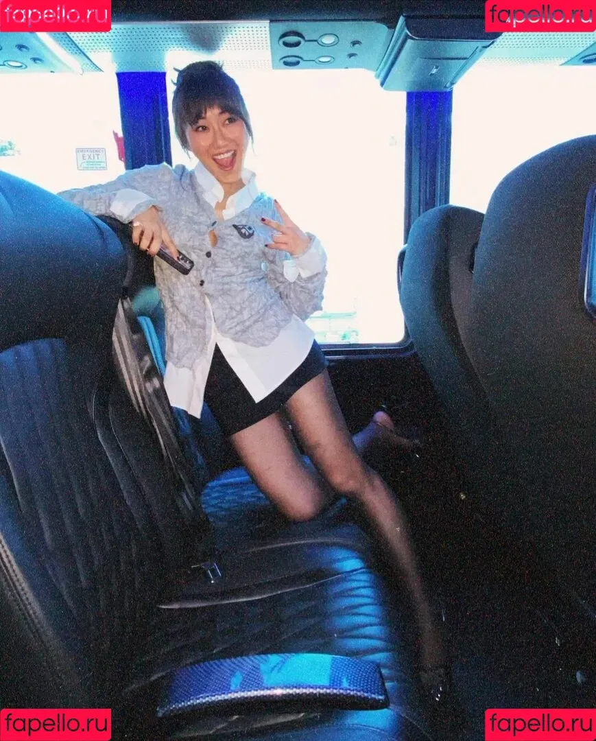 Karen Fukuhara / Kimiko / karenfukuhara Onlyfans Photo Gallery 