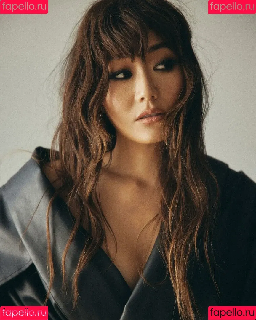 Karen Fukuhara / Kimiko / karenfukuhara Onlyfans Photo Gallery 
