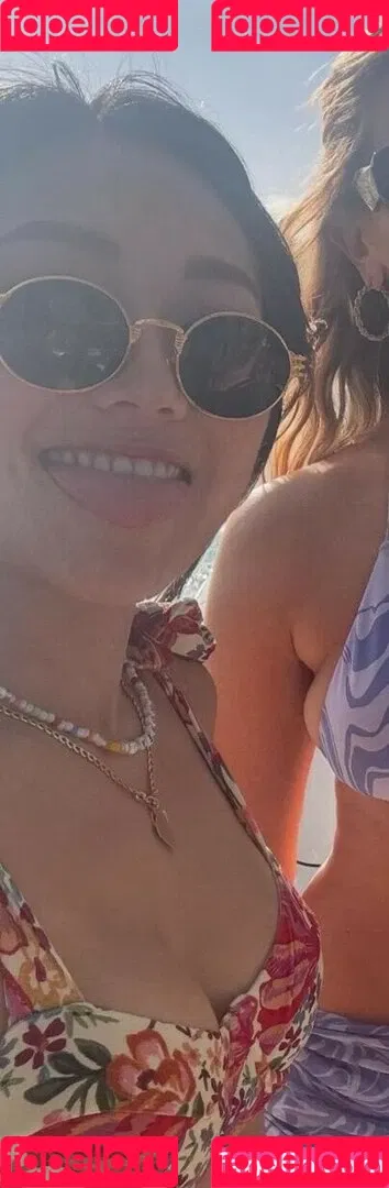 Karen Fukuhara / Kimiko / karenfukuhara Onlyfans Photo Gallery 