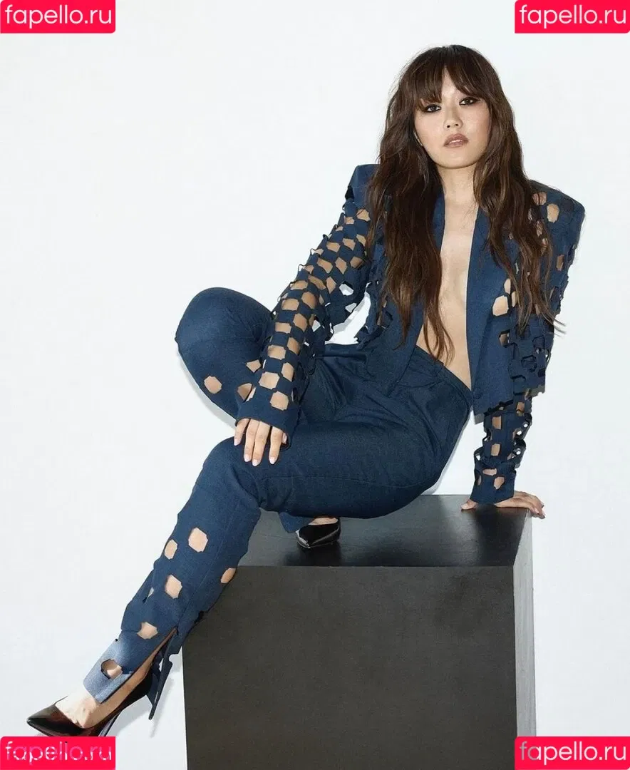 Karen Fukuhara / Kimiko / karenfukuhara Onlyfans Photo Gallery 