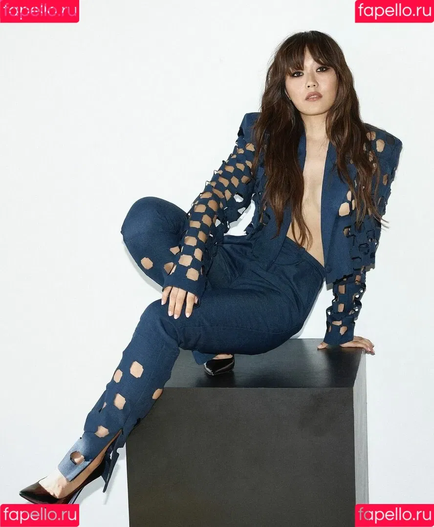 Karen Fukuhara / Kimiko / karenfukuhara Onlyfans Photo Gallery 