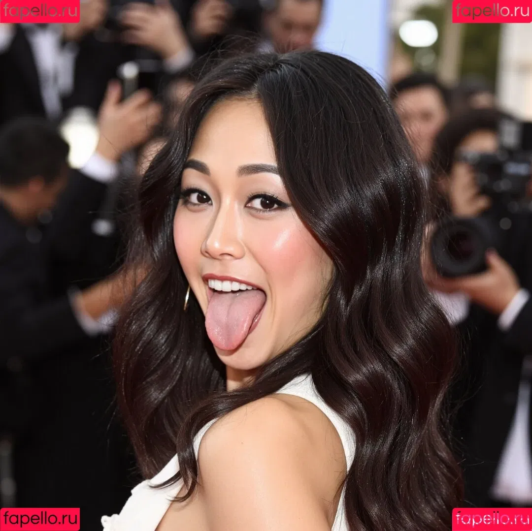 Karen Fukuhara / Kimiko / karenfukuhara Onlyfans Photo Gallery 