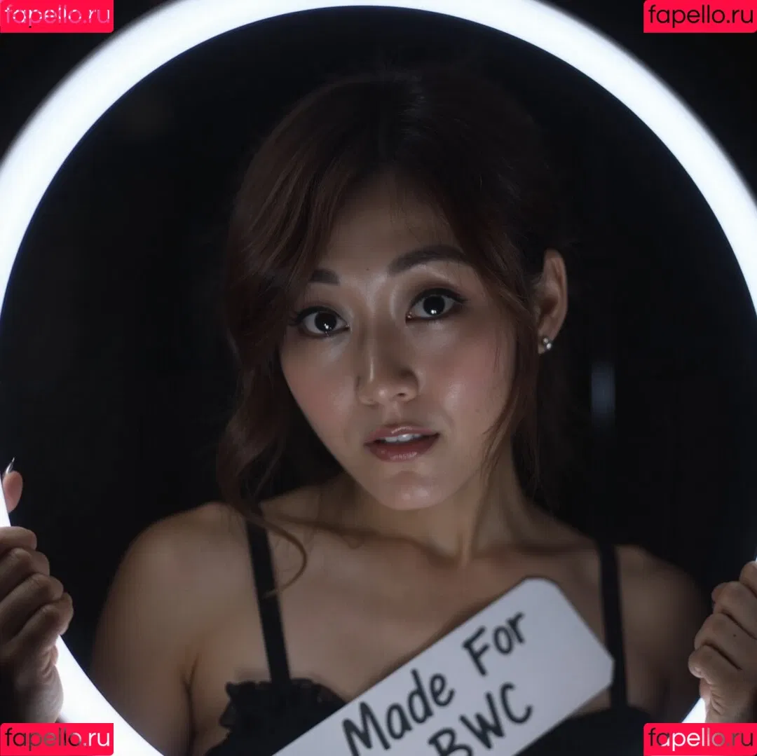 Karen Fukuhara / Kimiko / karenfukuhara Onlyfans Photo Gallery 