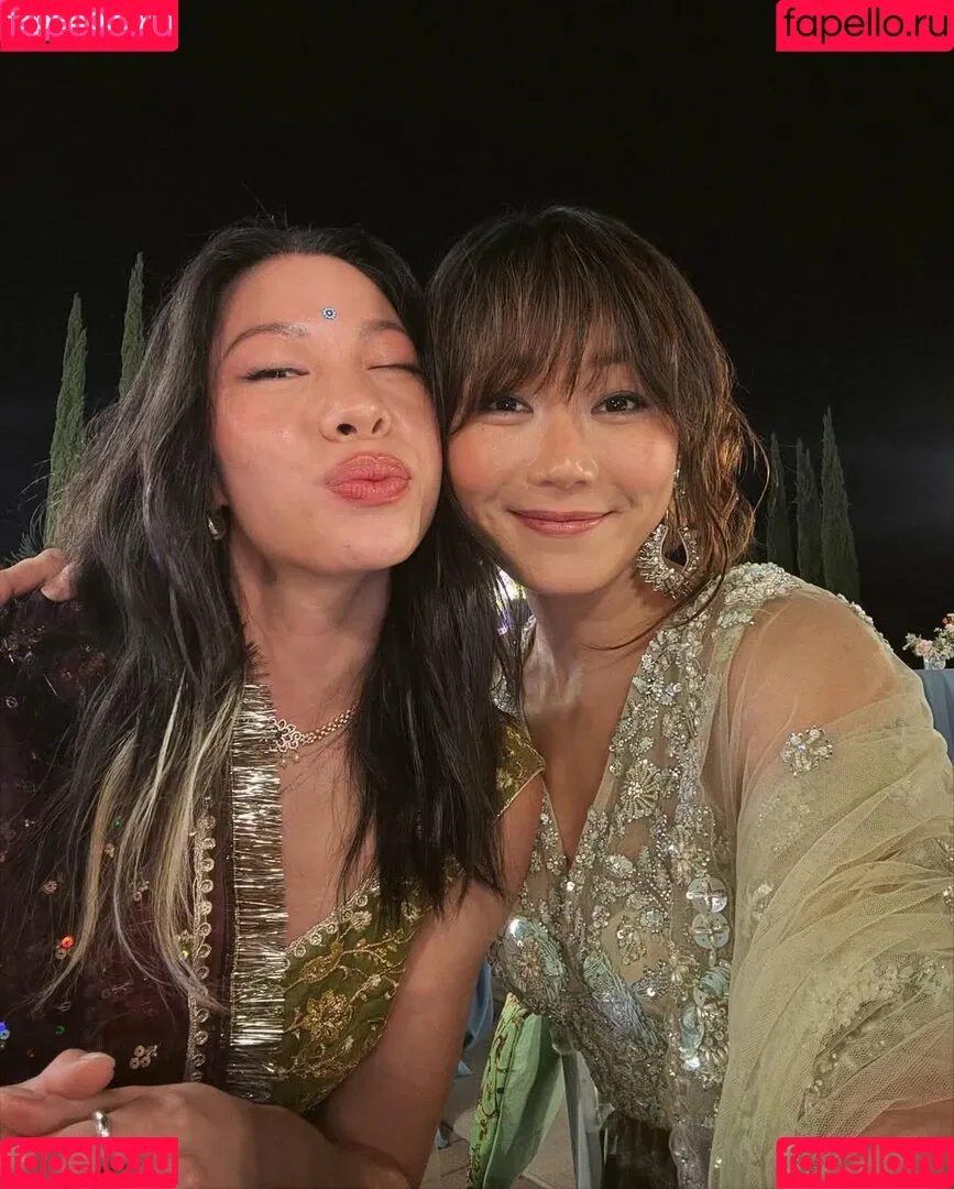 Karen Fukuhara / Kimiko / karenfukuhara Onlyfans Photo Gallery 