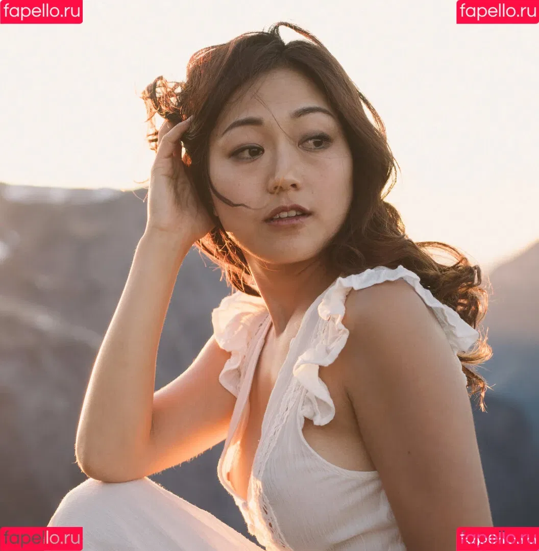 Karen Fukuhara / Kimiko / karenfukuhara Onlyfans Photo Gallery 
