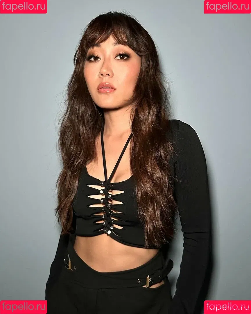 Karen Fukuhara / Kimiko / karenfukuhara Onlyfans Photo Gallery 