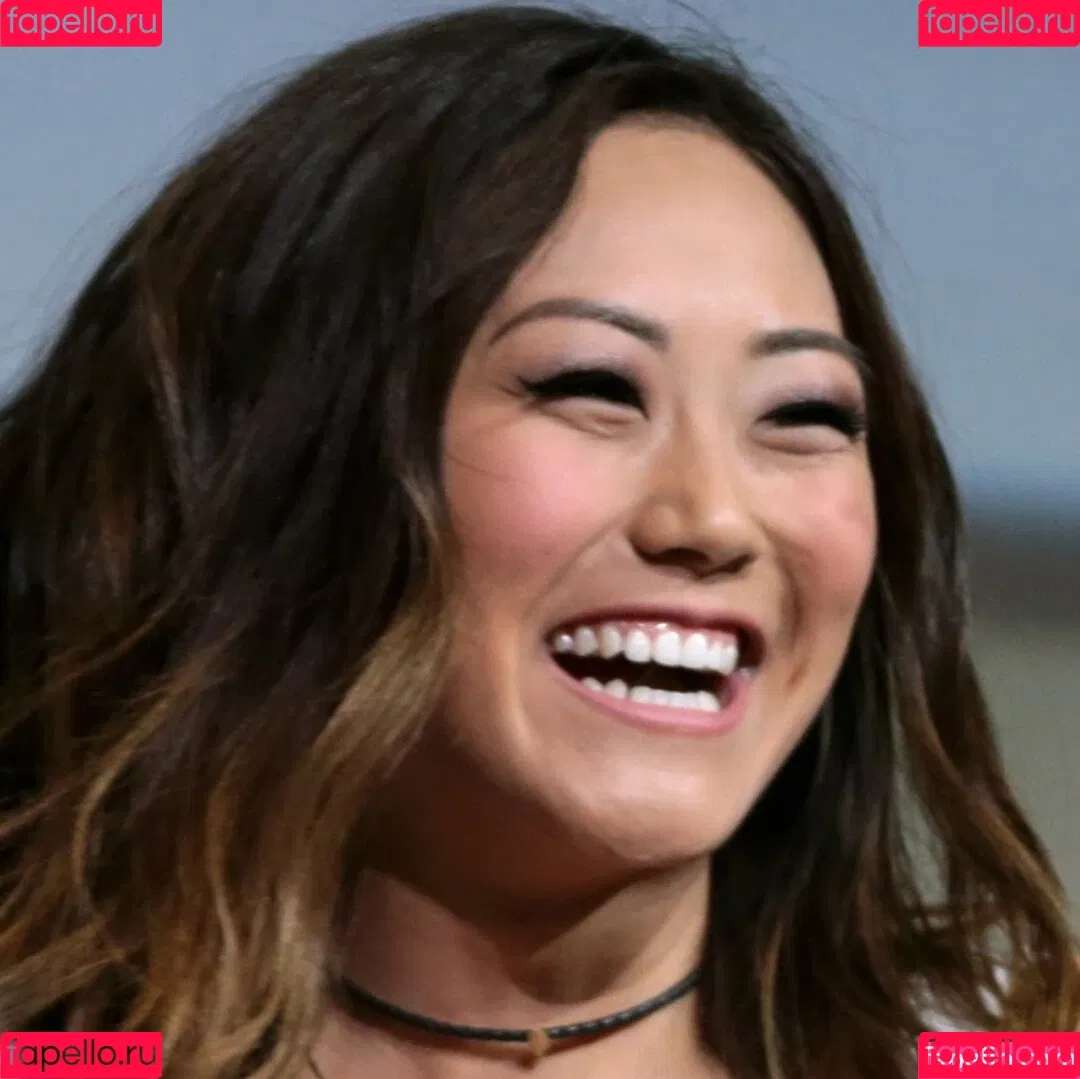 Karen Fukuhara / Kimiko / karenfukuhara Onlyfans Photo Gallery 