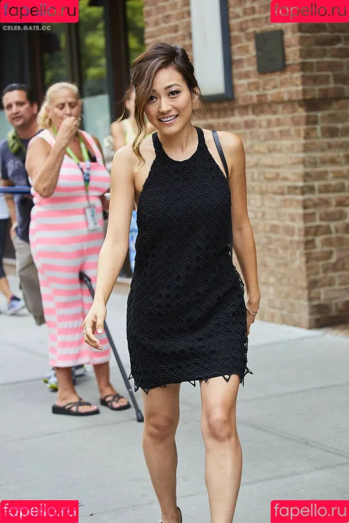 Karen Fukuhara / Kimiko / karenfukuhara Onlyfans Photo Gallery 