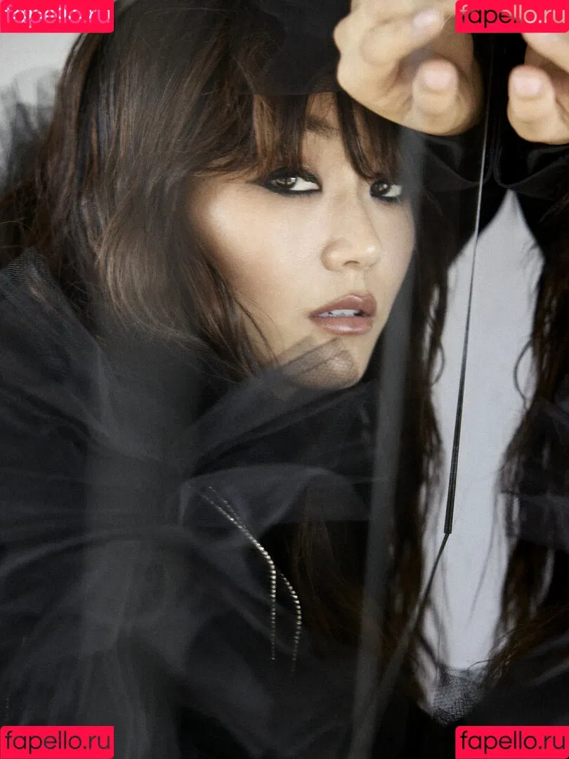 Karen Fukuhara / Kimiko / karenfukuhara Onlyfans Photo Gallery 