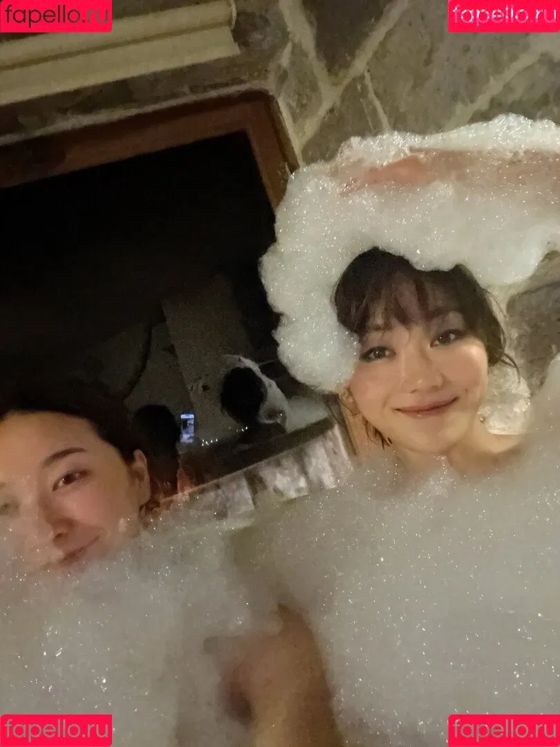 Karen Fukuhara / Kimiko / karenfukuhara Onlyfans Photo Gallery 