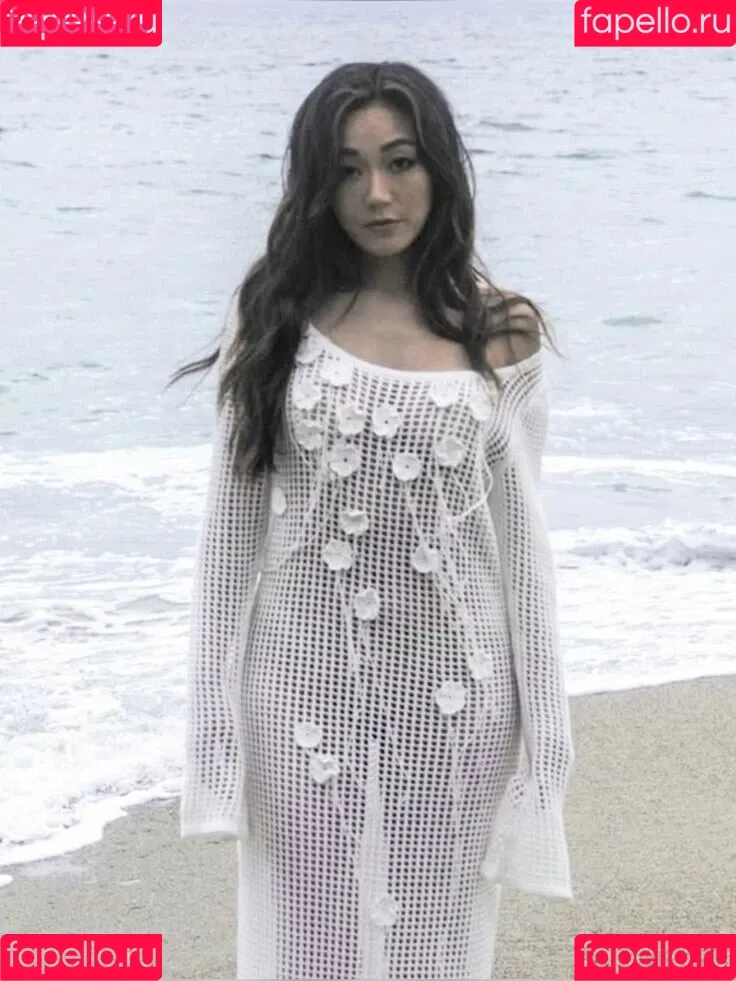 Karen Fukuhara / Kimiko / karenfukuhara Onlyfans Photo Gallery 