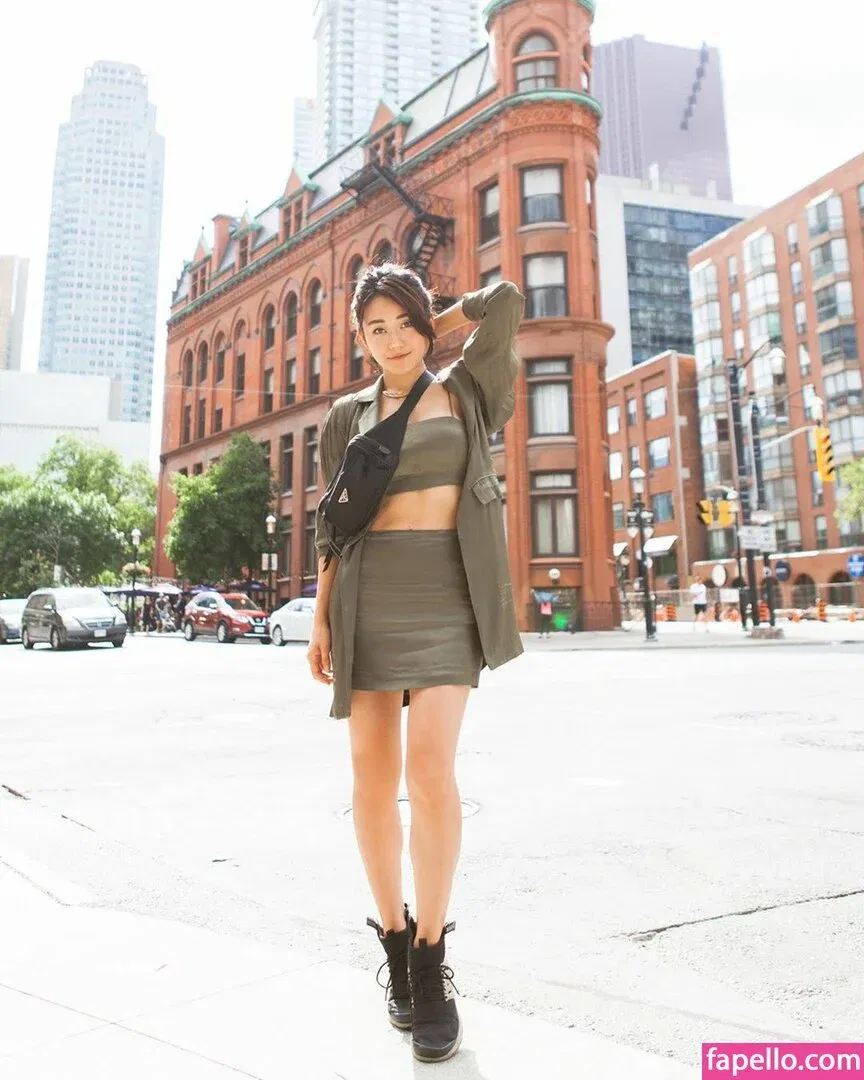 Karen Fukuhara / Kimiko / karenfukuhara Onlyfans Photo Gallery 