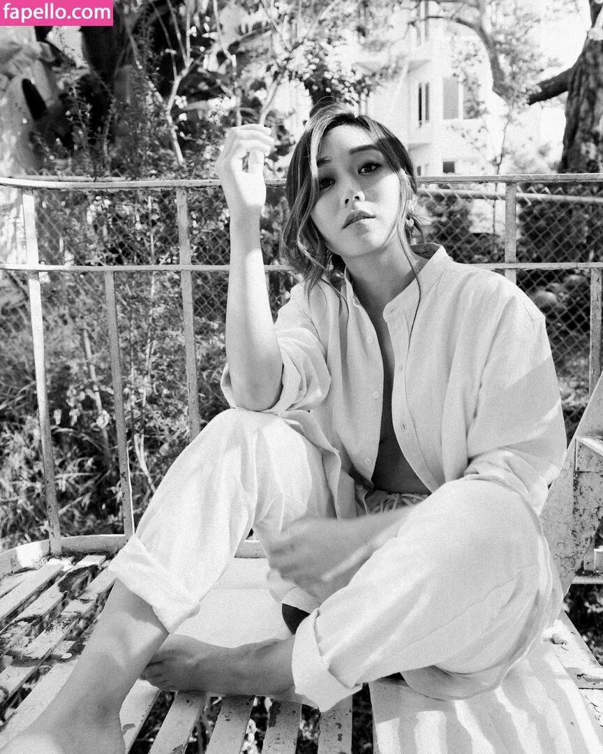 Karen Fukuhara / Kimiko / karenfukuhara Onlyfans Photo Gallery 