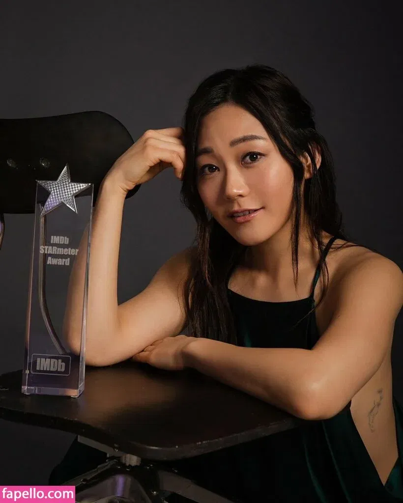 Karen Fukuhara / Kimiko / karenfukuhara Onlyfans Photo Gallery 