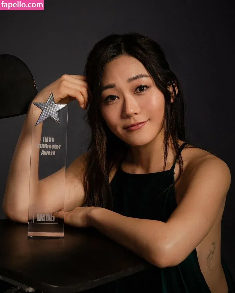 Karen Fukuhara / Kimiko / karenfukuhara Onlyfans Photo Gallery 