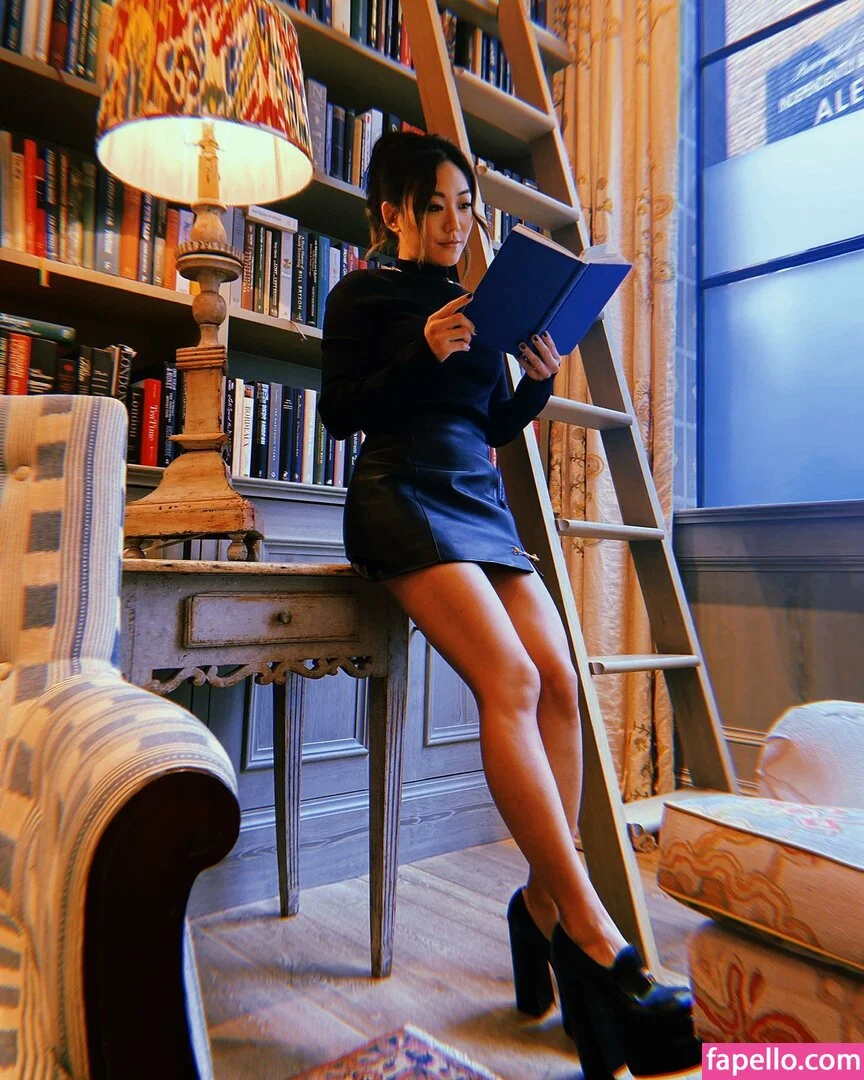 Karen Fukuhara / Kimiko / karenfukuhara Onlyfans Photo Gallery 