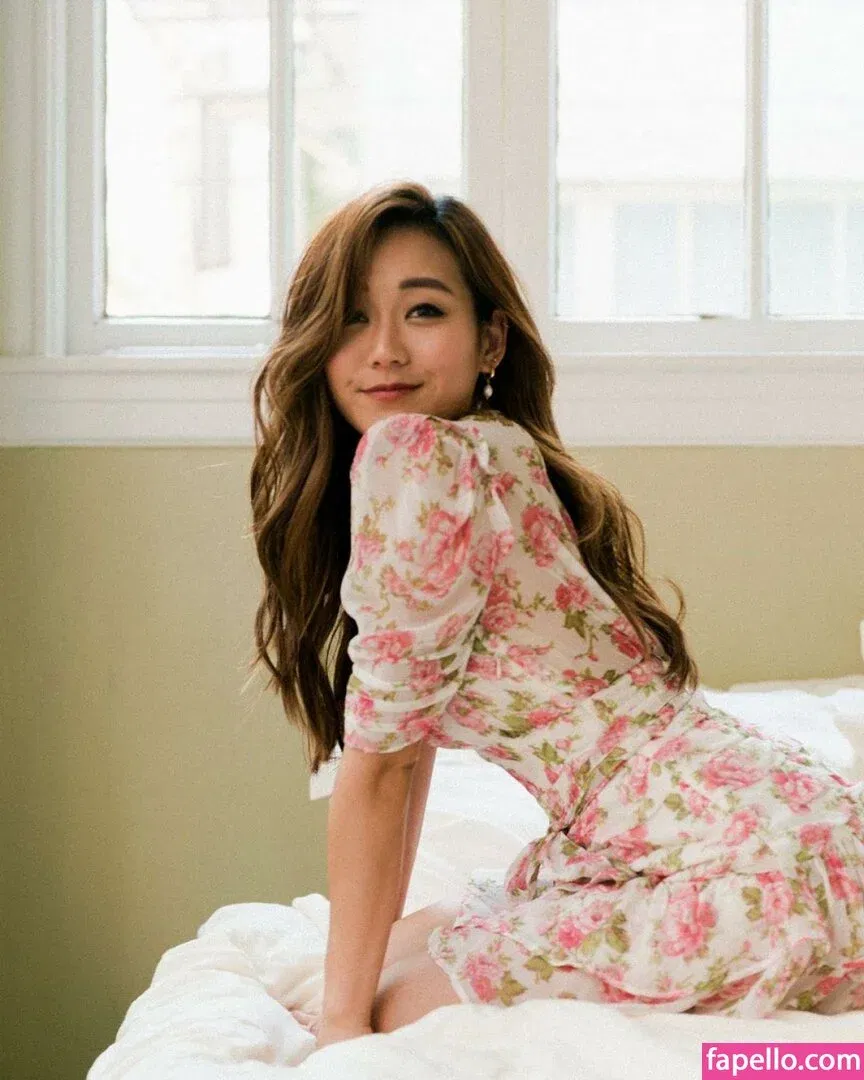 Karen Fukuhara / Kimiko / karenfukuhara Onlyfans Photo Gallery 