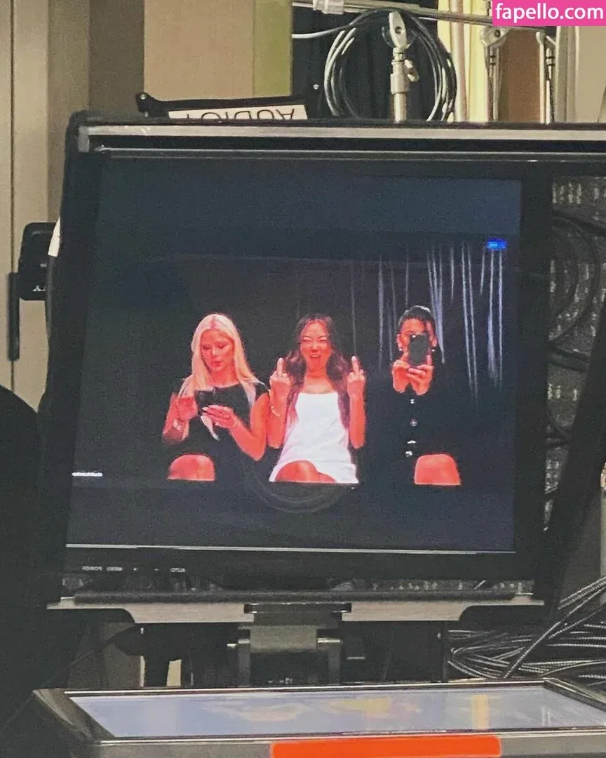 Karen Fukuhara / Kimiko / karenfukuhara Onlyfans Photo Gallery 