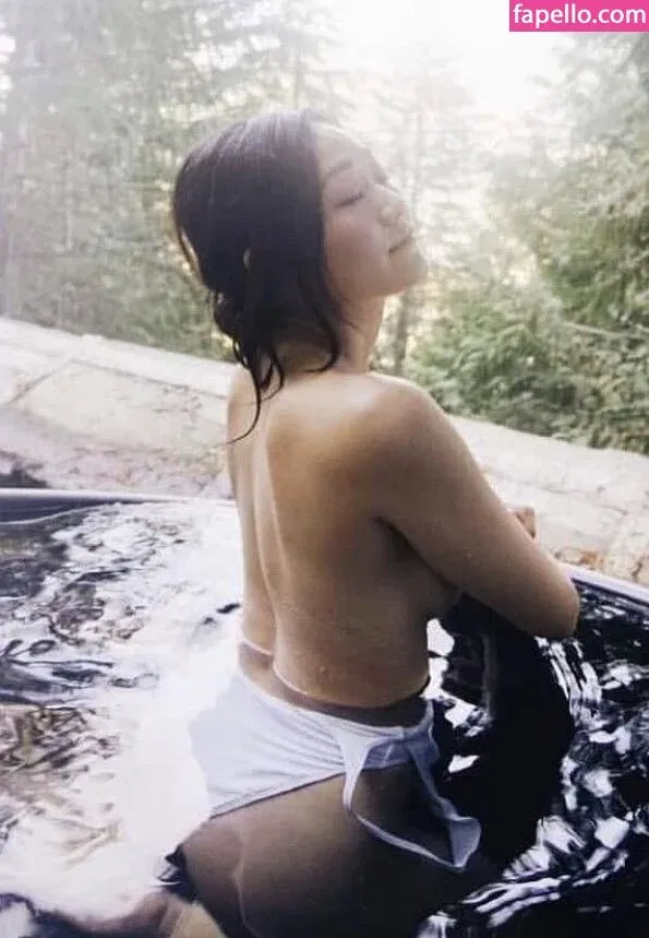 Karen Fukuhara / Kimiko / karenfukuhara Onlyfans Photo Gallery 