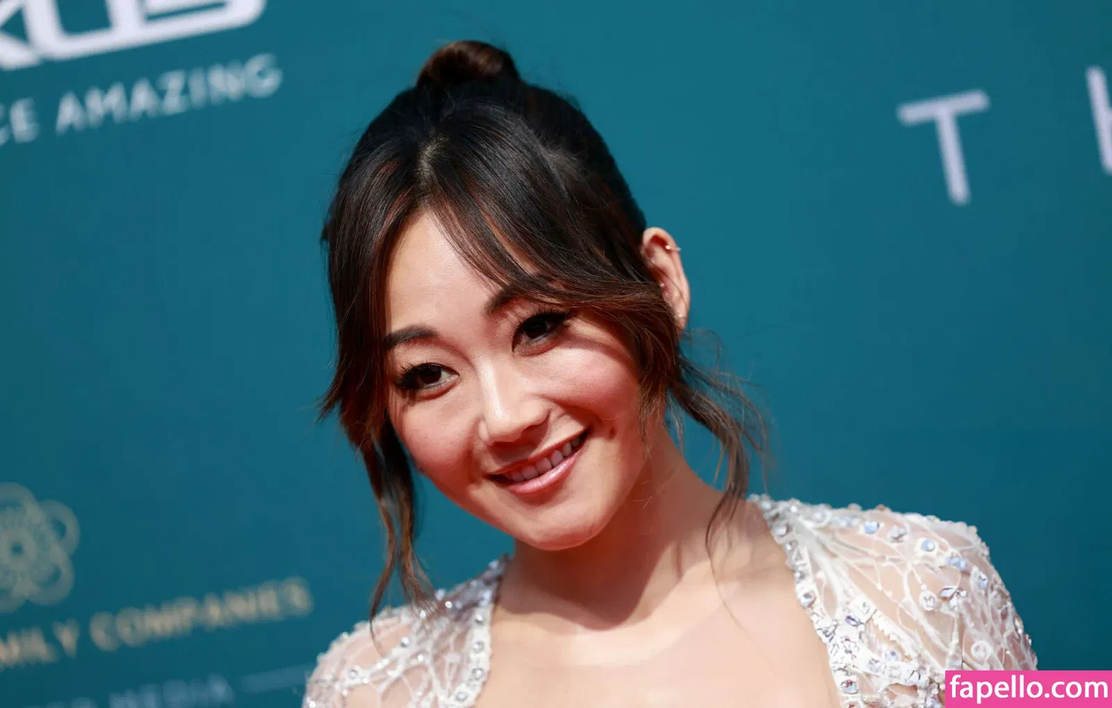 Karen Fukuhara / Kimiko / karenfukuhara Onlyfans Photo Gallery 