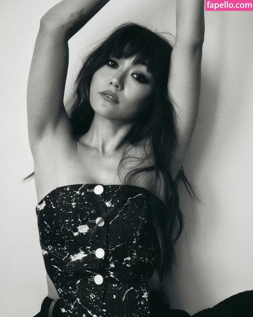 Karen Fukuhara / Kimiko / karenfukuhara Onlyfans Photo Gallery 