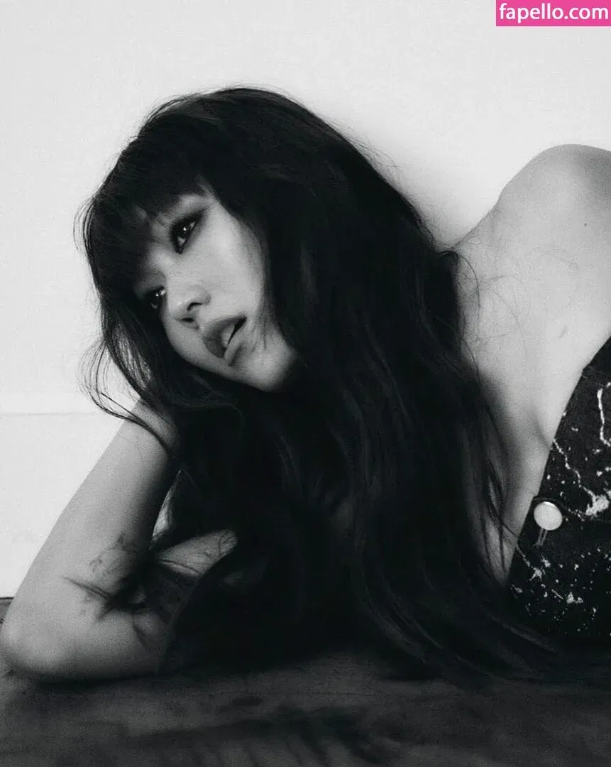 Karen Fukuhara / Kimiko / karenfukuhara Onlyfans Photo Gallery 