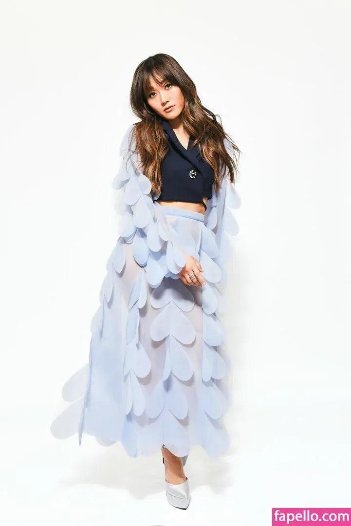 Karen Fukuhara / Kimiko / karenfukuhara Onlyfans Photo Gallery 