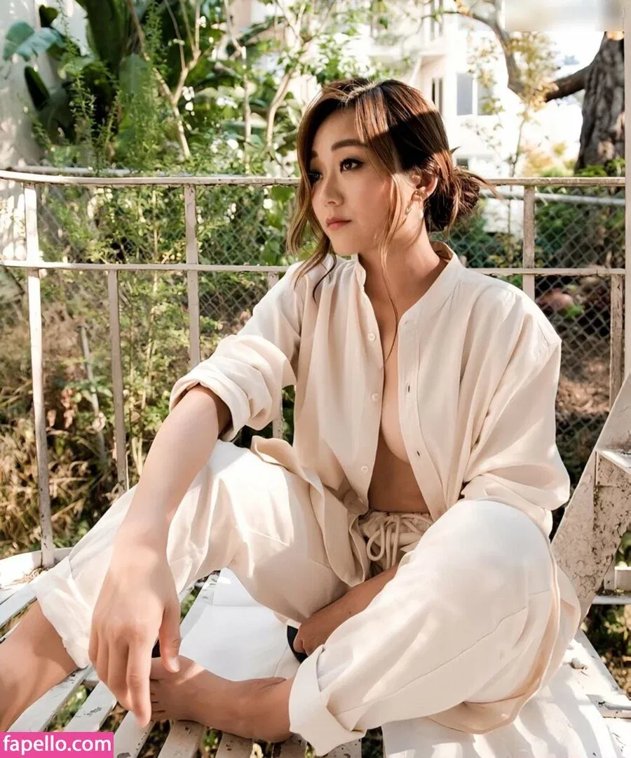 Karen Fukuhara / Kimiko / karenfukuhara Onlyfans Photo Gallery 